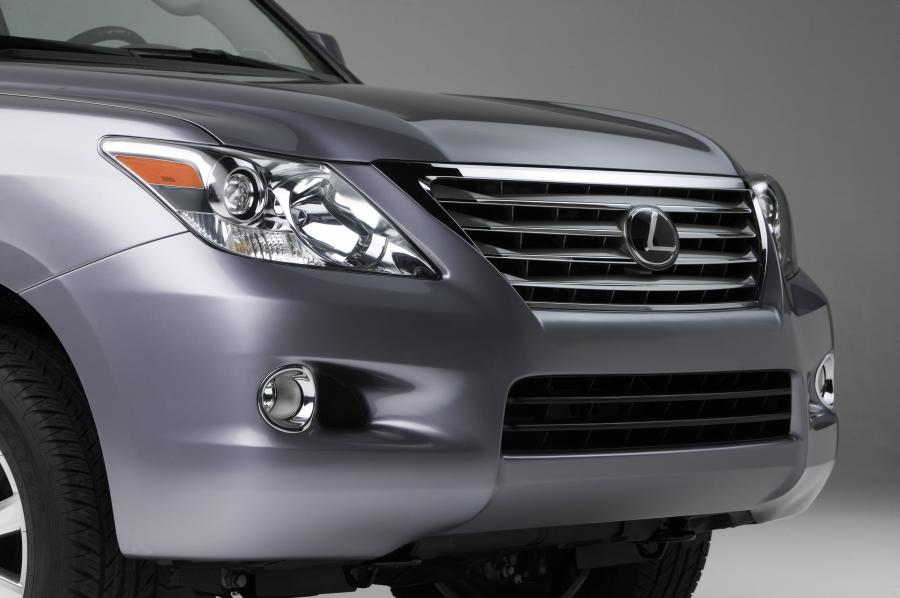  Lexus LX570 2008 года  (фото 104 из 221)